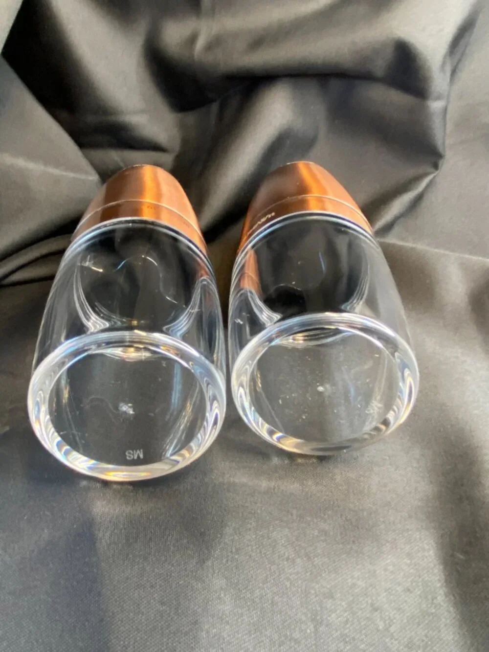 NIB AmuseWit Copper Finish Gravity Electric Salt & Pepper Grinder Set AW-PM03-2